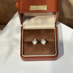 Crown of Stars · Zircon & Pearl Silver Studs