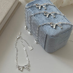 Morning Waltz · Bow-Knot Silver Bracelet