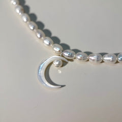 Moon & Mother-of-Pearl Necklace with Freshwater Pearl in S925 Silver