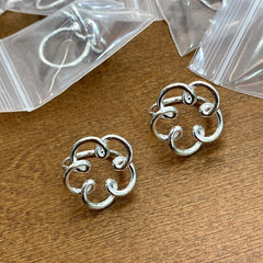 Hollow Plum Blossom Ring