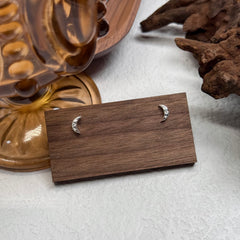 Crescent Moon Stud Earrings in S925 Silver