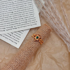 S925 Silver Vintage Gold-Tone Ring with Green Zircon