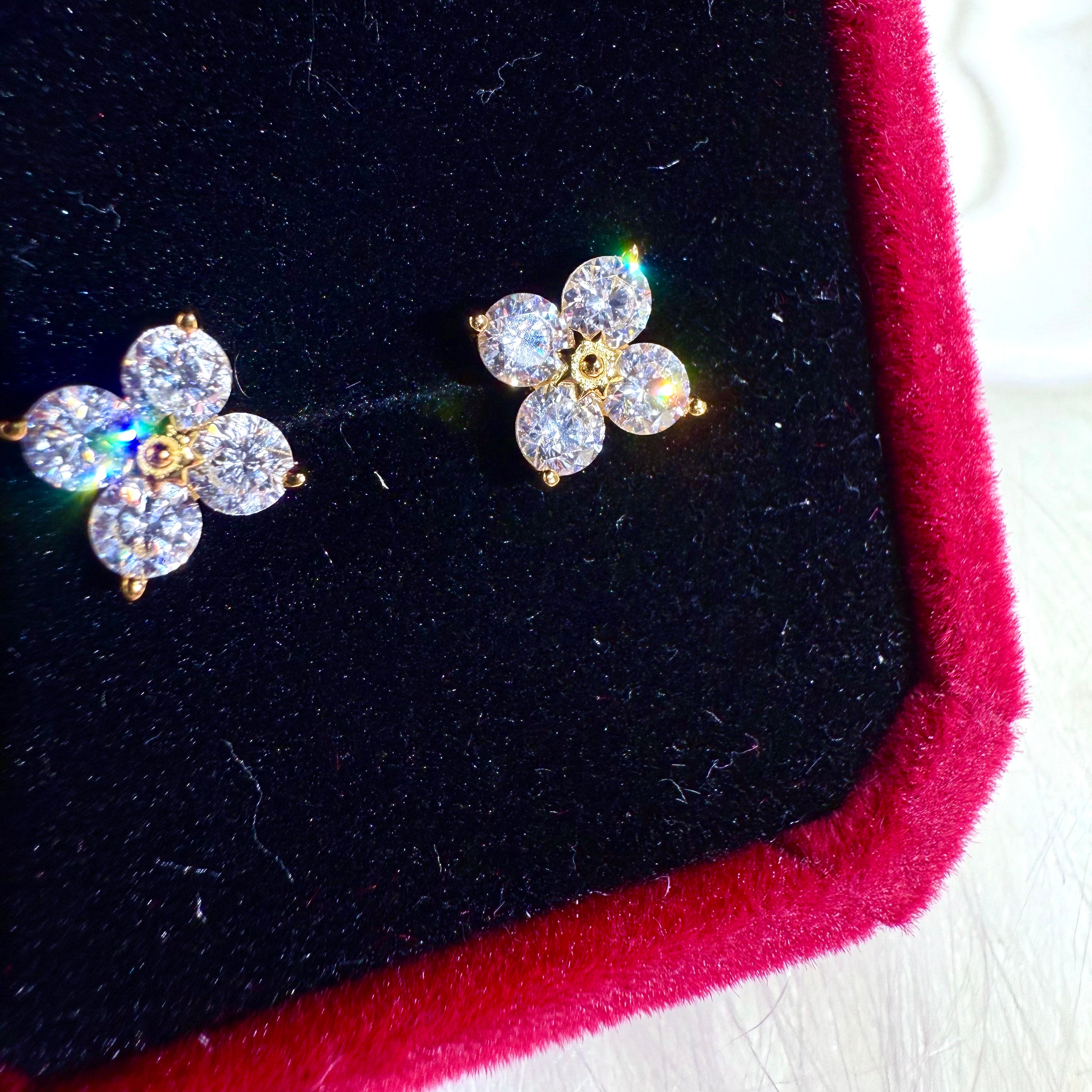 S925 Silver Four-Leaf Clover Stud Earrings