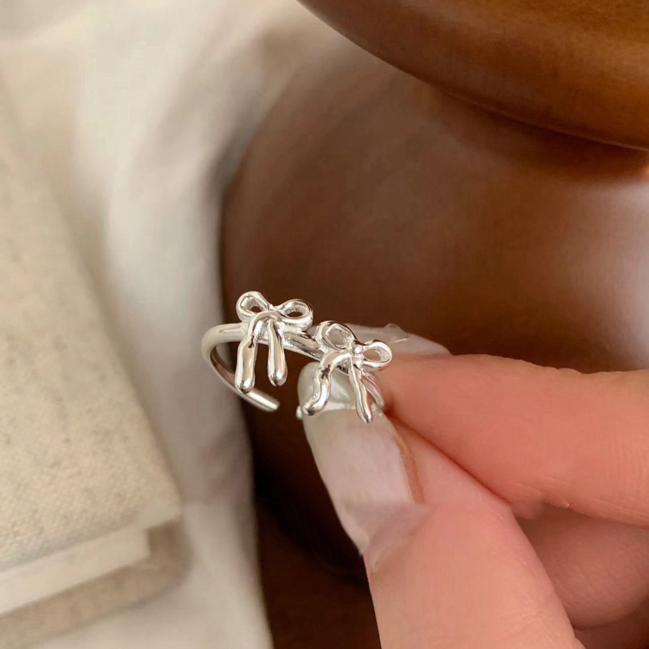 Double Hollow Bowknot Ring