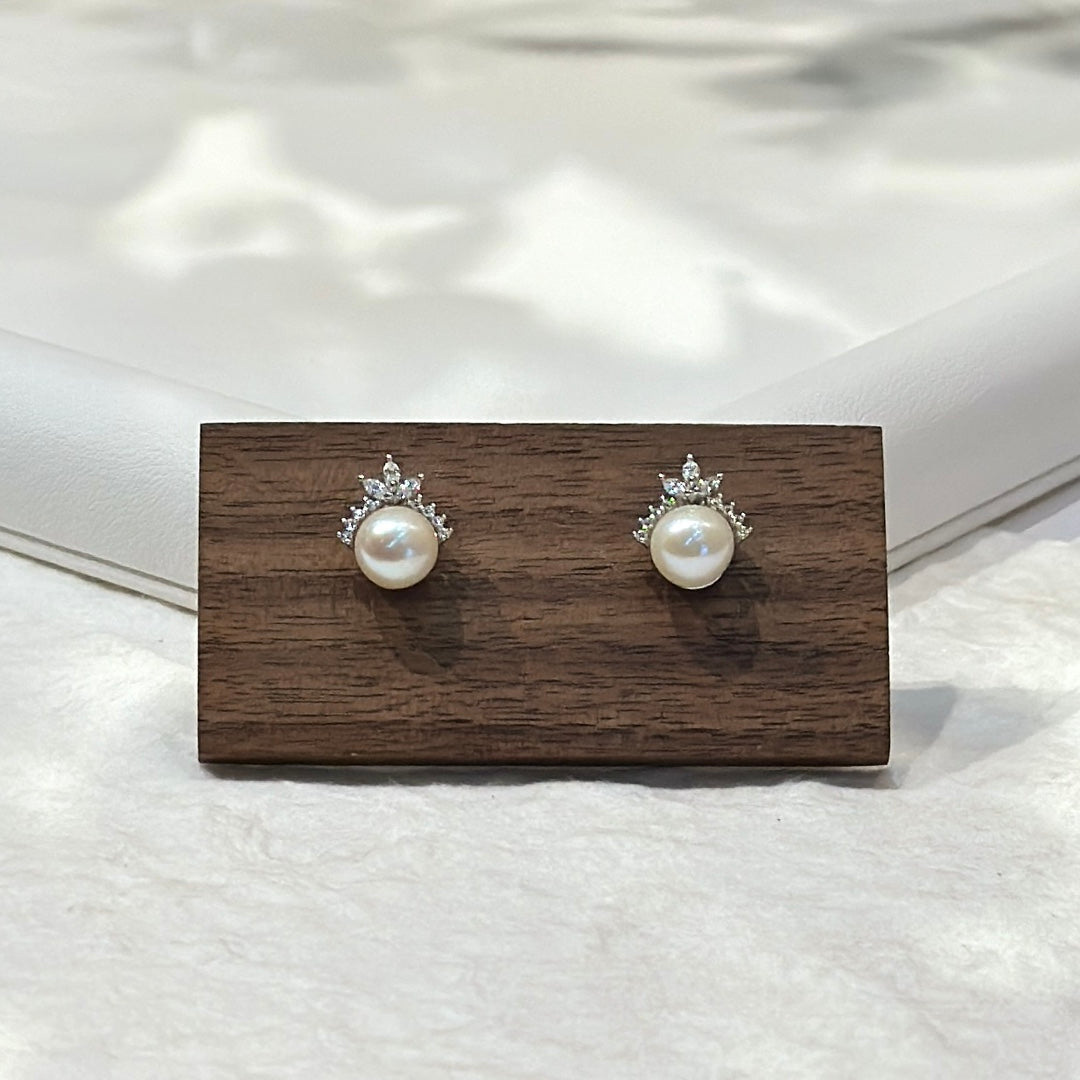 Crown of Stars · Zircon & Pearl Silver Studs