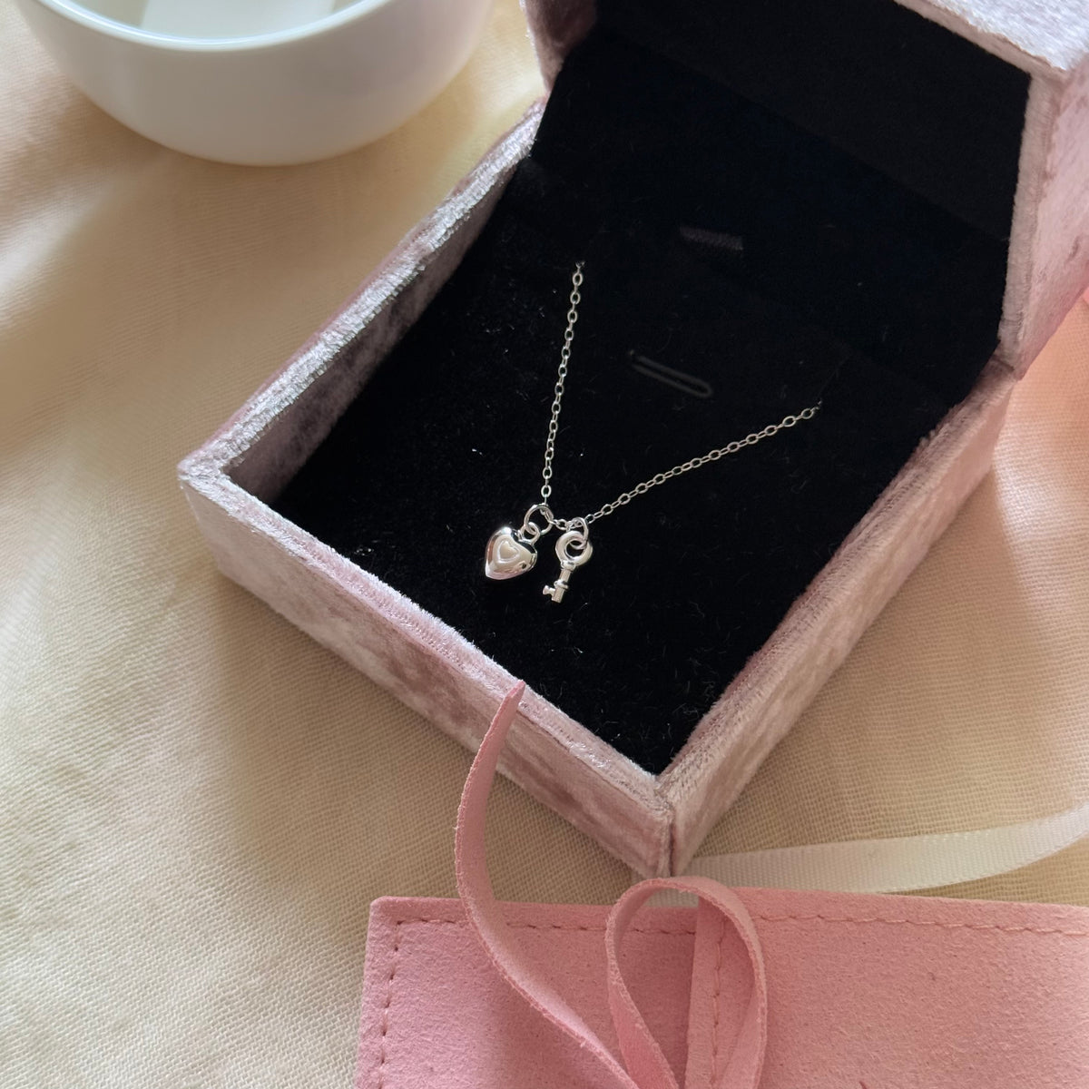 S925 Sterling Silver Vintage Heart Lock & Key Necklace