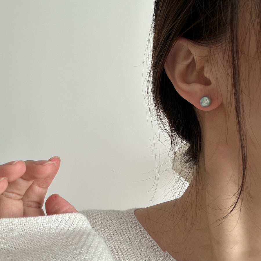 Gray Natural Freshwater Button Pearl Stud Earrings