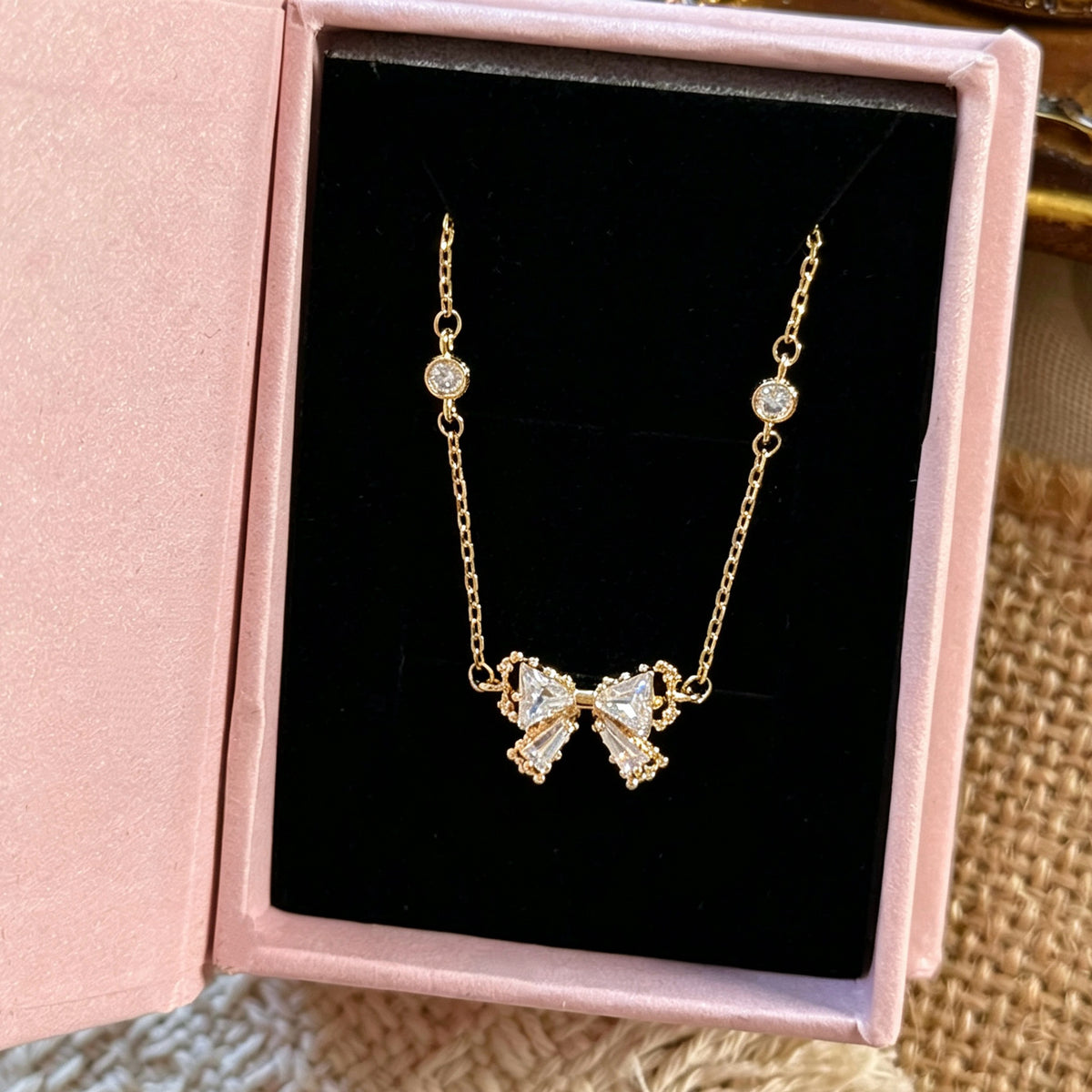 Bow Pavé Zircon Bracelet