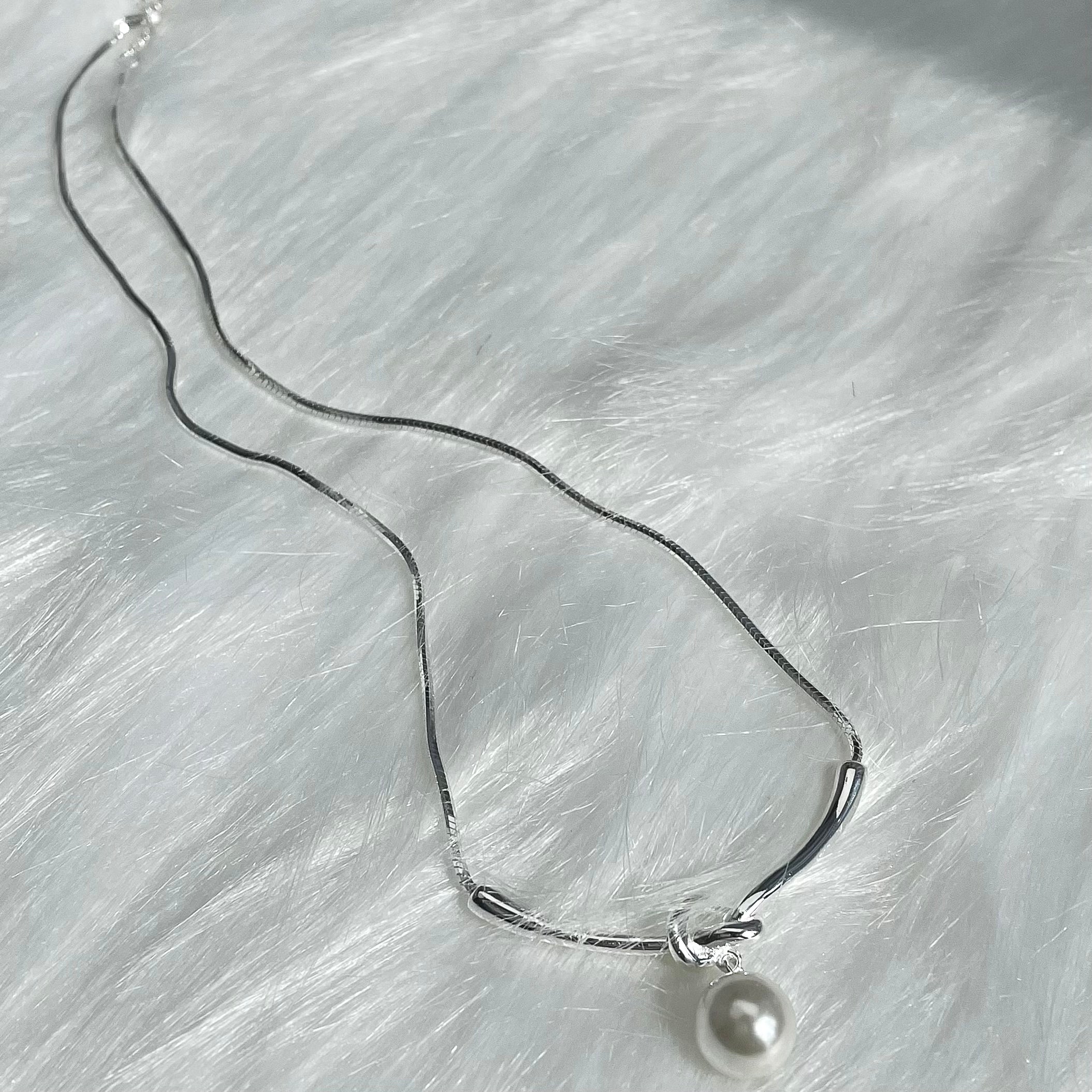 S925 Silver Knotted Snake Chain Necklace with Austrian Pearl