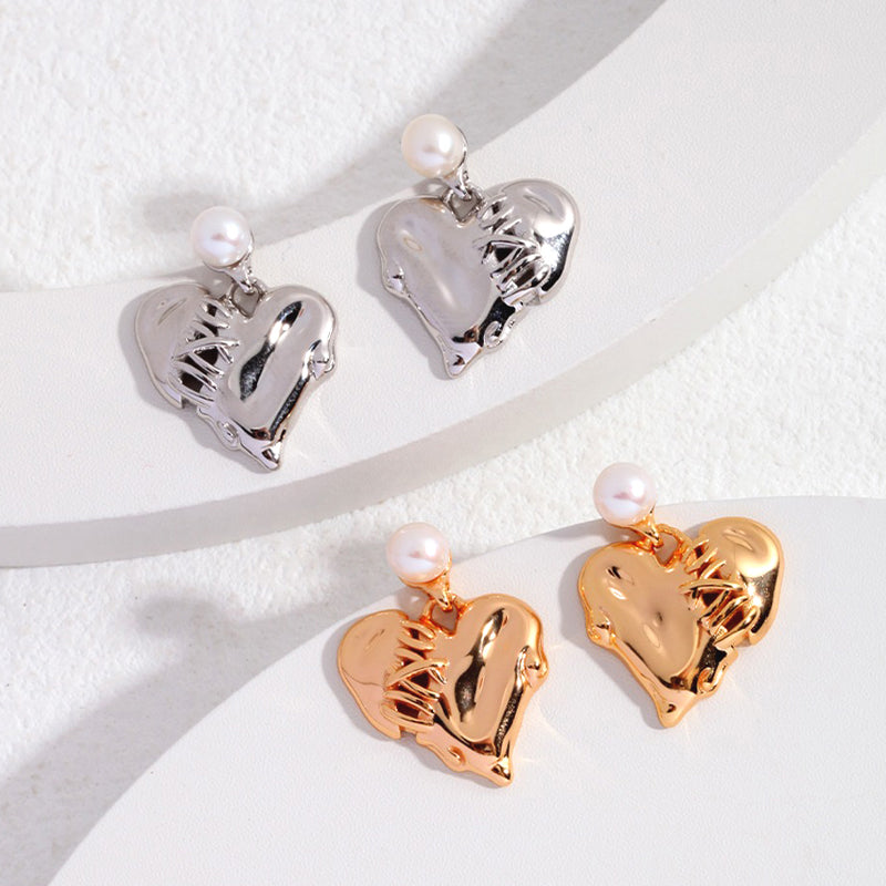 S925 Silver Heart & Pearl Earrings