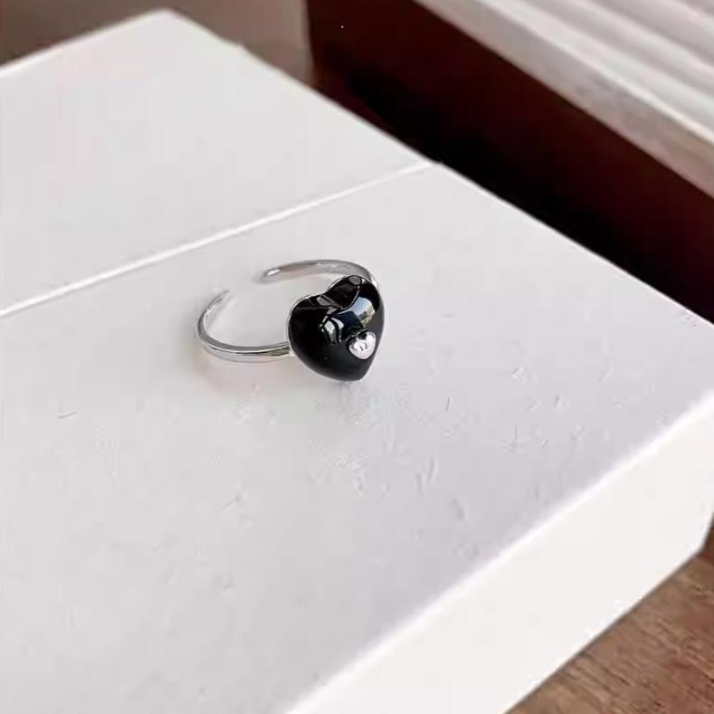 Black Enamel Heart Ring